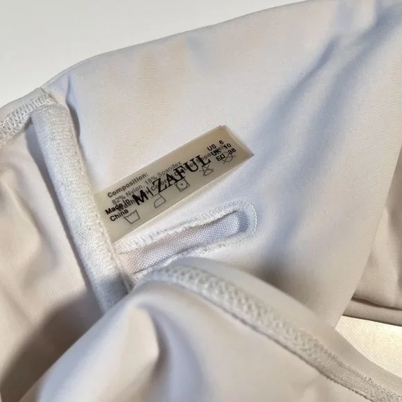 Zaful White Bandeau Style Strapless Bikini Top Size Medium - Picture 2 of 6